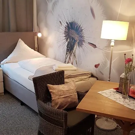 Landhaus Heidekrug Hotel Hildesheim Buitenkant foto